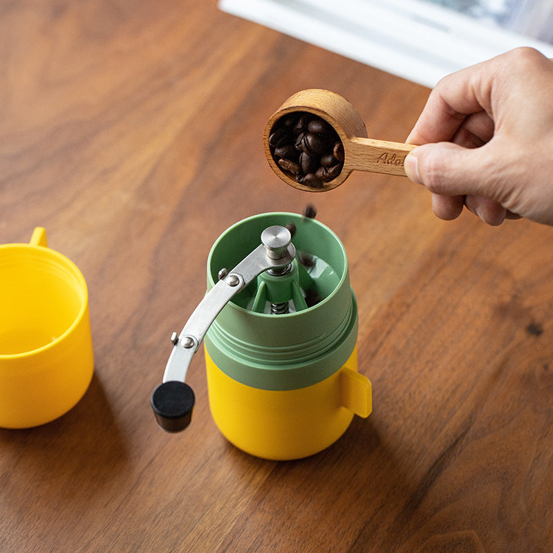 Hand Grinding Bean